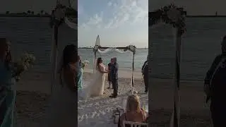 Cara: Shephards Beach Resort, Clearwater Beach FL