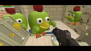 В первый раз играю в chicken gun.