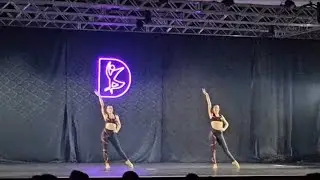 Coreografia de dan&ccedil;a jazz - little Mix Move
