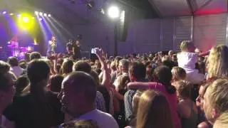 Lena Meyer-Landrut: Auftritt bei Reifen-Gundlach in D&uuml;rrholz (Kreis Neuwied)