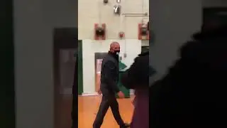 Barack Obama's AMAZING Three-Point SHOT 🔥