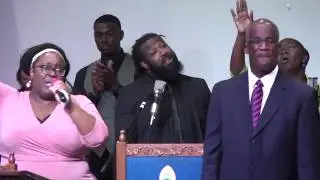 Moments of Praise V1