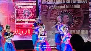Radharani sange nache murali pani.....