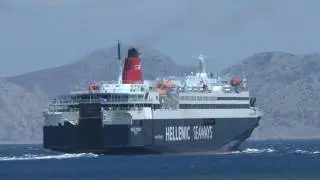 40 seconds Ikaria - The ferry Nisos Rodos is leaving Agios Kirykos