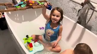 The Best New Bathtub DUPLO Lego Toy For Toddlers -DUPLO Lego Water Town