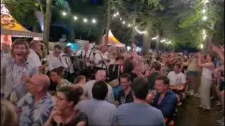 Q-Z-B Hofgartenweinfest Marmor, Stein und Eisen bricht