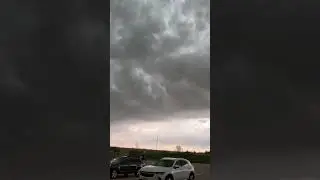 #Shelfcloud &lsquo;whales mouth&rsquo; as #severethunderstorm near Fairview, Iowa rolls thru #iawx #weather