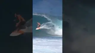 Conor Kennedy hitting the eject button at the end #surfshorts #hawaii #surf #pipeline