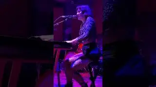 Laura Hickli
