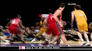 [NeW] Kobe Bryant - Give him the ball. [HD]