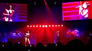 Alicia Keys and Maxwell ... Fire We Make (Barclays in Brooklyn)