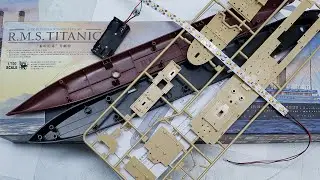 RMS Titanic Lighted Meng 1/700 Live Complete Scale Plastic Model Build