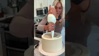 Decorating a 2-Tier Wedding Cake Details: Cake size- 10&rdquo; (base) X 8&rdquo; (top) Base flavor-