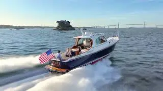 Hinckley Picnic Boat 37 S