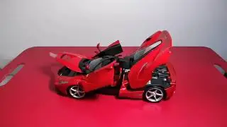 Bburago Signature Series - LaFerrari 1:18