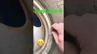 Как установить грузики на обод колеса￼