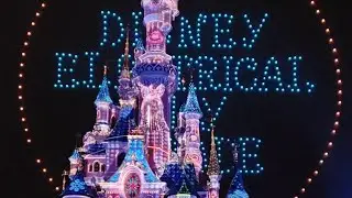 Disney Electrical Sky Parade: 8 min de pur bonheur avec ce nouveau show nocturne à Disneyland Paris!