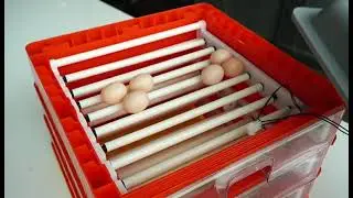Volautomatische Broedmachine 138 eieren, 3 laags, zijligging