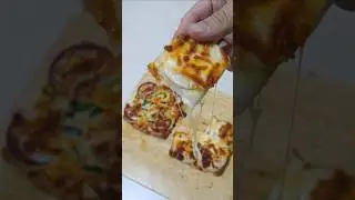 Quick Mini Pizza Using Toast Bread 🍕#pizza #short