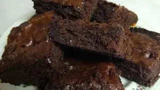 The easiest homemade fudge brownies in the world!
