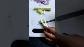 Ghosalyachi Bhaji |घोसाळ्याची भाजी| Gilke ki Sabji#instantrecipe #shortvideo #viralshorts