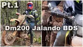 DM200 al máximo // mucho barro y charcos // jalo un bds casi toda la ruta