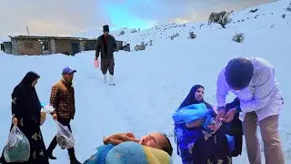 When the snow turned everything white ❄️ Abu's mother baked bread 🍞 and the unknown yellowness 👶