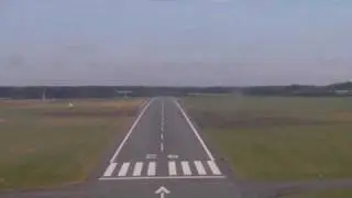 Mali AIR GmbH C340 OE-FMH landing in Kiel EDHK