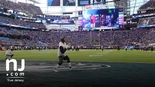 Eagles' Corey Clement warms up before Super Bowl