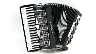 Certified Pre-owned Accordion: Daquila DB-24 (17