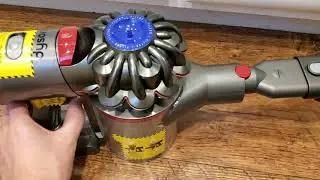 Когда и как заряжать пылесос Dyson V7