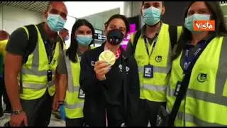 Tokyo2020, gli atleti paralimpici accolti dall'inno d'Italia al rientro a Fiumicino