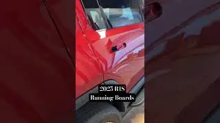 2025 Refreshed Rivian R1S gets RUNNING BOARDS 🙌🏼 RMaxx Steps from #evsportline #rivian