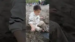 他说他在建水库......好吧......