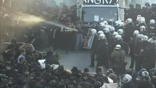 Police, protesters clash in Hamburg ahead of G-20 summit