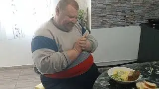 DOAMNE AJUTA SERVIM MENIUL LA VARU  DE DUMINICA.🥂🍛👍.