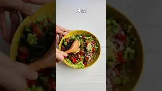 Quick Guacamole Recipe | Fresh Homemade Guacamole Recipe | How To Make Guacamole #Shorts