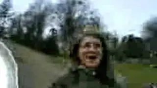 Ali beim Rutschen