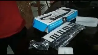 ALESIS V MINI PORTABLE 25-KEY USB-MIDI CONTROLLER