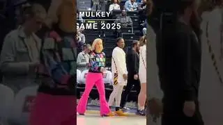 Kim Mulkey Commands the PMAC #womensbasketball #LSU #KimMulkey #LSUWBasketball #kimmulkey #shorts
