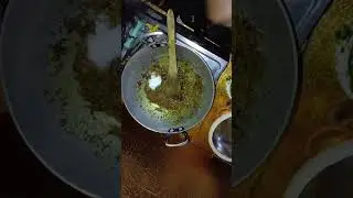 सर्दियों की सबसे हेल्दी सब्ज़ी! 🥬🫛 Matar Palak Sabji 😍 #matar #palak #recipe #shorts 