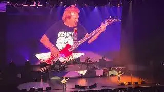 Somebody get me a doctor live! Michael Anthony