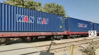 Pakistan's Longest Freight Train Passing Through Wireless Gate | Amazing Railway Action 