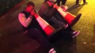 ZoopamaN Sings With a TRAMP!