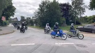 Ausfahrt des Simson Treffen Gadebusch 04.09.2021 - Fahrt durch 19205 Krembz