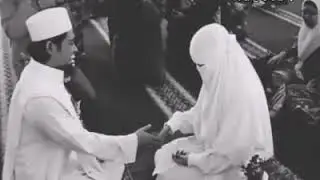 Holding hands for the first time  Muslim couples 😍😍😊😊