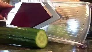 Epicure mandoline in action