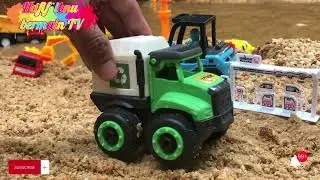 truck oleng eksavator mini buldose truck forklift di tambang pasir mini pedalaman borneo