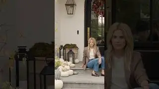 Every year, Shea does a new fall front porch look, and this years definitely doesn&rsquo;t disappoint!🍂