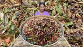 Deep fry Grasshoppers and Delicious Eating | Cooking Special Insects